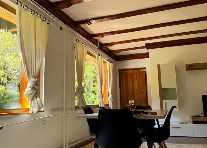 בית נופש Cozy Mountain Near Kranjska Gora גוזד מרטולז'ק