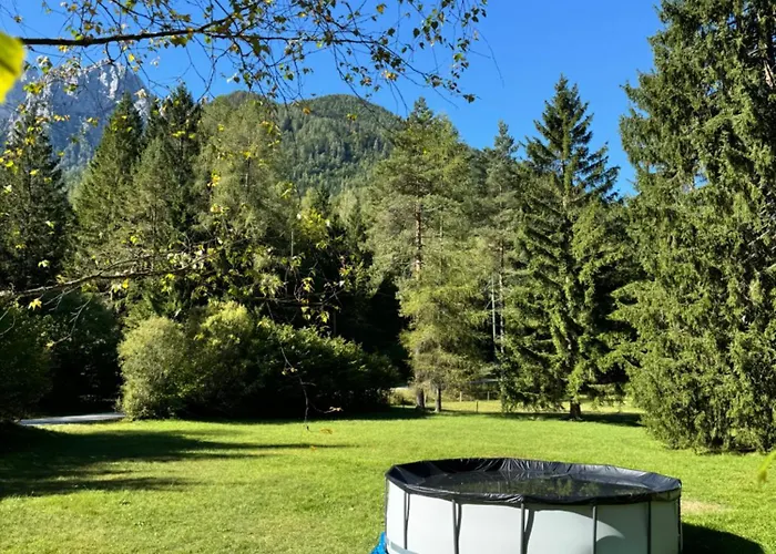 Cozy Mountain Near Kranjska Gora בית נופש גוזד מרטולז'ק