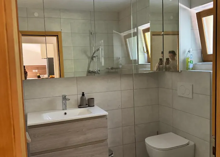 Cozy Mountain Near Kranjska Gora בית נופש